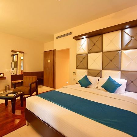 Hotel Sanman Gardenia Bangalore Bagian luar foto