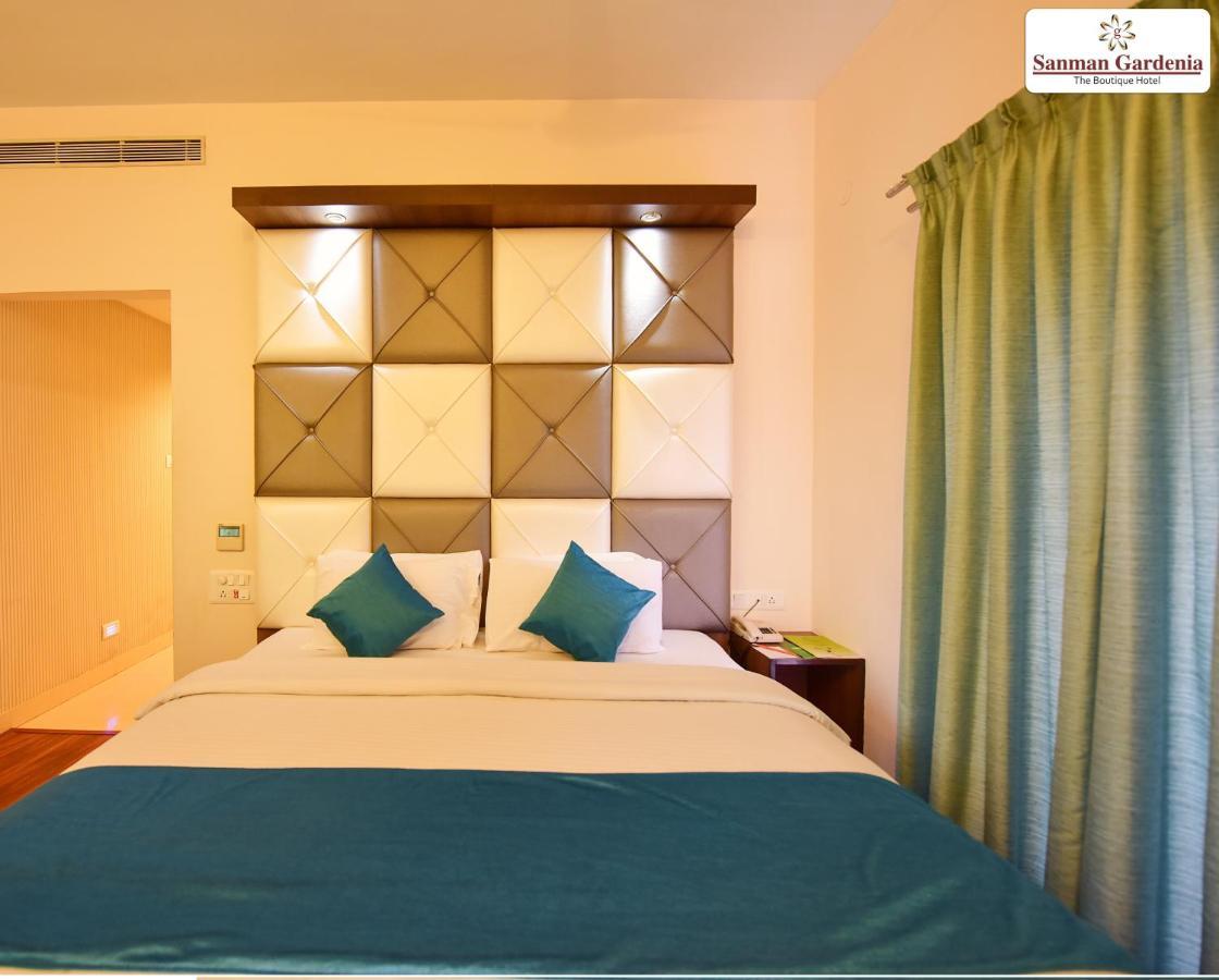 Hotel Sanman Gardenia Bangalore Bagian luar foto