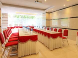 Hotel Sanman Gardenia Bangalore Bagian luar foto