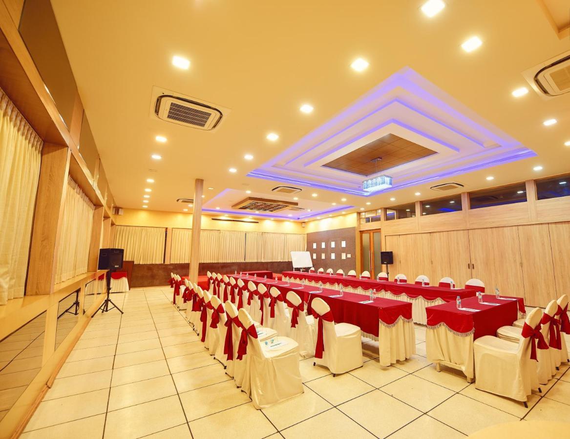 Hotel Sanman Gardenia Bangalore Bagian luar foto